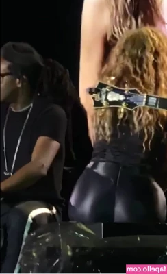Shakira - I will spread my ass so you can fill me up