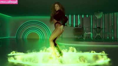 Shakira - *** PREVIEW *** Step-mom is so horny! Blowjob under the table (DM FOR