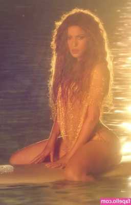 Shakira - Exploring my body   join me