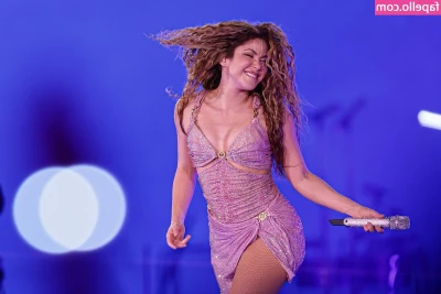 Shakira - I caught a lot of stares when I wore this to the beach 😜