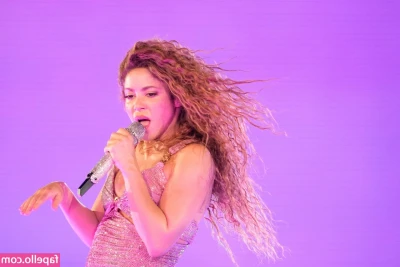 Shakira - How bad do you want me?😈 Dm me and let me know💦