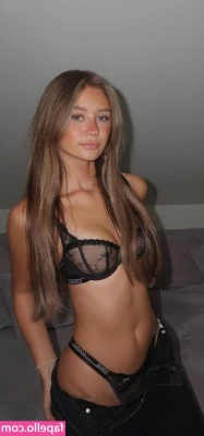 Sydney Ramolla [ sydney-ramolla ] - Come play with me in the bath