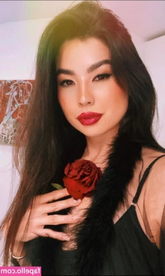 CarolineKwan - I love doggy   and your big load on my  ass