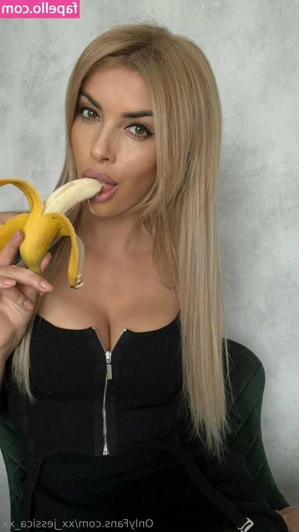 xx_jessica_xx [ xx-jessica-xx ] - Another free one for titty tuesdayyy