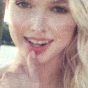 Chloe Avenaim