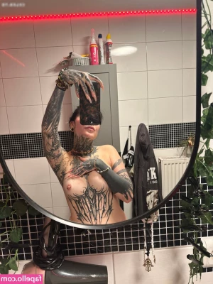 Laurasorooo - would you fuck a girl with a little extra?