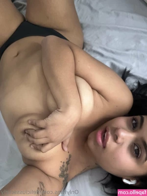 deliciussscurly - Check ur DMs baby😘🥵