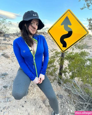 BustyCiara - you can't resist my pussy, can you? 🥵