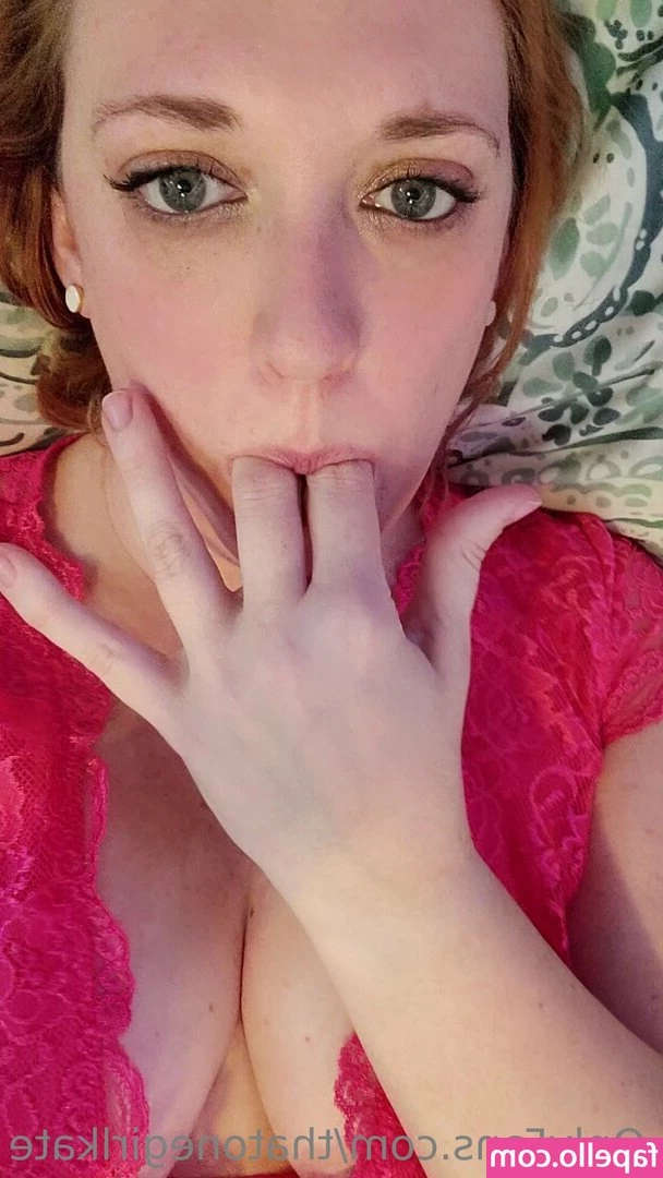 thatonegirlkate - I had to slowmo it  It looks so cute and puffy from the back