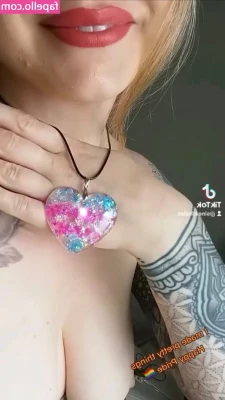 Sinead Bales [ sinead-bales ] - Ainda na quarentena 😋