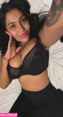 Honey.isabel [ honey-isabel ] - Still in a summer mood. Still in love with my colorful lingerie. How