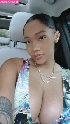 Honey.isabel [ honey-isabel ] - sometimes i miss the blue hair