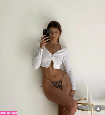 Kristina Mendonca [ kristina-mendonca ] - What do you want to see ?