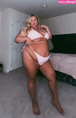 plumpbarbie97 - Will you suck on my titties or fuck them ??