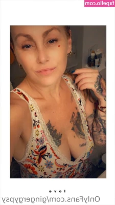gingergypsy - Booty with a view x