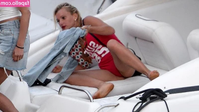 Evelyn Burdecki [ evelyn-burdecki ] - #WAP 🍆🍰