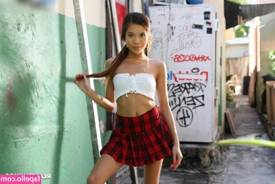 Vina Sky [ vina-sky ] - Hello my king. I'm here to please you. Whatever you want. My body is