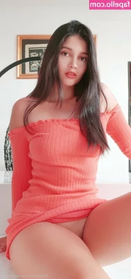 secretlatinababe - These slippers & socks smell so yummy 🤤