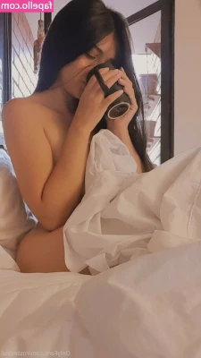 secretlatinababe - Happy hump day ♥️