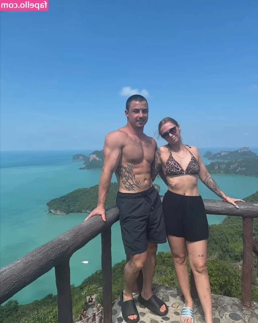 Lilly Winnekens [ lilly-winnekens ] - Is this a good view  baby
