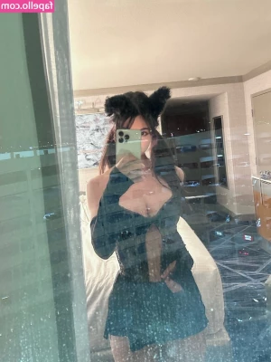 Amiechikin - Just filmed a FULL video of me bottoming 😈 a lot of you guys have