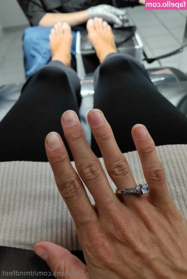 dmndfeet - Getting hot  Reveal your secrets and let me take a look