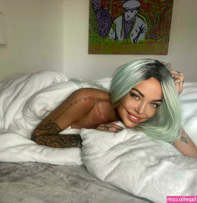 onlydorien - I could use some company this morning🤍
