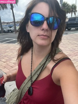 Barefootmamamn [ barefootmamamn-2 ] - Check Out @daintyrascalfree 👀 (10 Hot Photos Here) 💋 Do Good