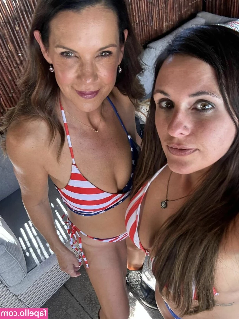 Barefootmamamn [ barefootmamamn-2 ] - Ready for a special treat  Tip  40 and unlock 20 minutes of unlimited