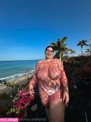 natalialozano [ natalialozano-2 ] - What would you whisper in my ear?