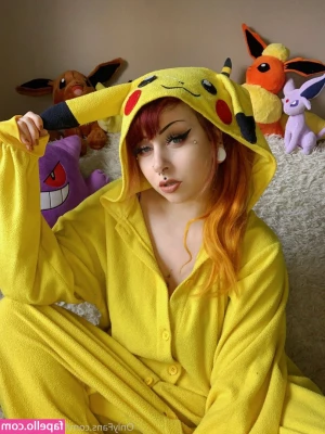 buddyfauxfree - Fuck me on the sofa or bed