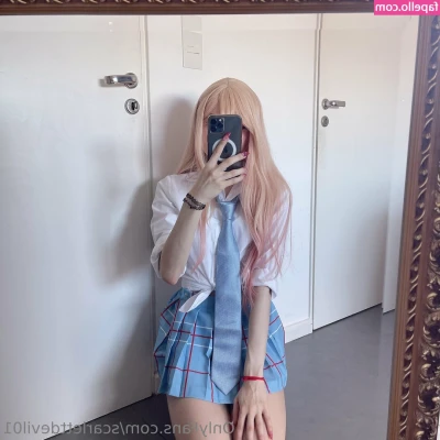 scarlettdevil01 - I'm gonna let my booty do all the talking 🍑