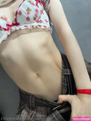 scarlettdevil01 - Just a tease