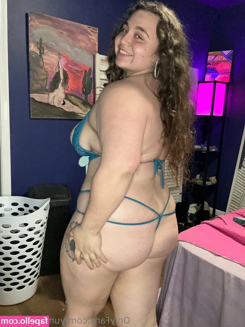yummydonutz - Do you always check your DM?   I see that a lot of people never check