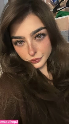 Aruuu - Hope I don t have a nip slip at Dinner  hehe   tip if you hope I do