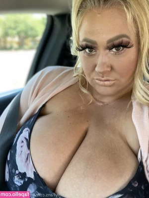 veronicajasmine - Y a casi puente  para la mayoría