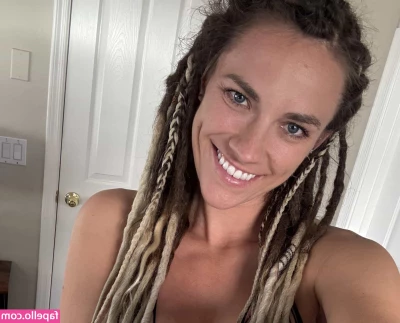 Sienna June [ sienna-june ] - I m your favorite reason to lose focus