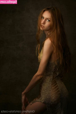 lola-costa - I crave intimacy... but I don’t want temporary people touching my