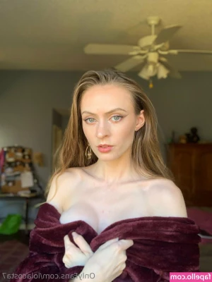 lola-costa - Post thanksgiving shame corner titties 😂