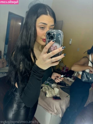 angelaskye - hey guys i finally got a new laptop ! so expect some live shows to