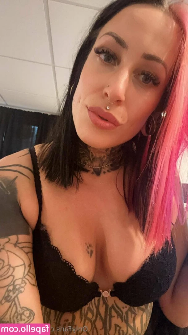 mali-cious - Follow me 🤍  In my bedroom I can show you heavenly delight