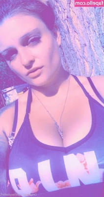 lexybebe5 - Hi loves can i get a belly rub