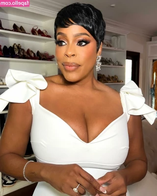 Niecy Nash [ niecy-nash ] - Plump n juicy