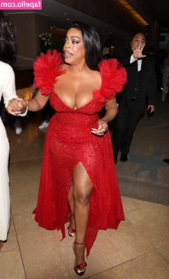 Niecy Nash [ niecy-nash ] - We re hot   TOR  amp  M