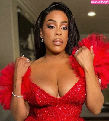 Niecy Nash [ niecy-nash ] - I love to show off beautiful sexy lingerie on my body  I like black