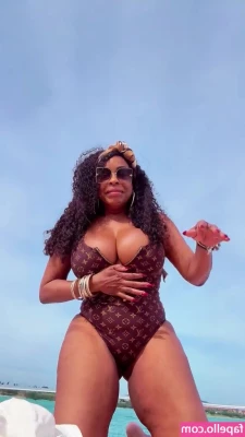 Niecy Nash [ niecy-nash ] - Gotta catch all the cum loads 😜💦 heatherbbylive.com
