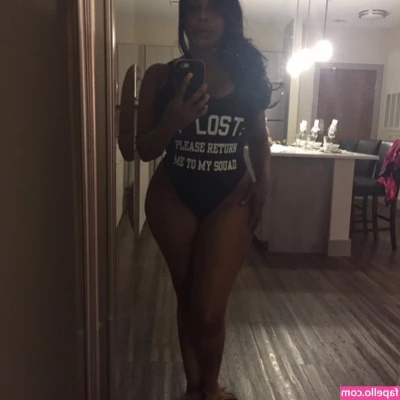 Niecy Nash [ niecy-nash ] - Green eyes  you like glasses or not