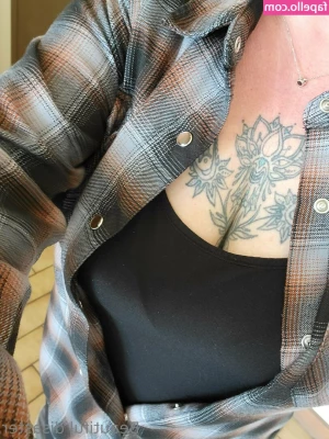 u303767505 - I just got a new toy and it feels so good   Message me if you would
