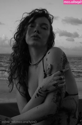 Bb_onfire [ bb-onfire ] - ‼️ANNOUNCEMENT‼️  I will be filming FemDom content for 2 days