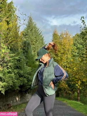 Bb_onfire [ bb-onfire ] - work on my hamstrings and ass always important for balance